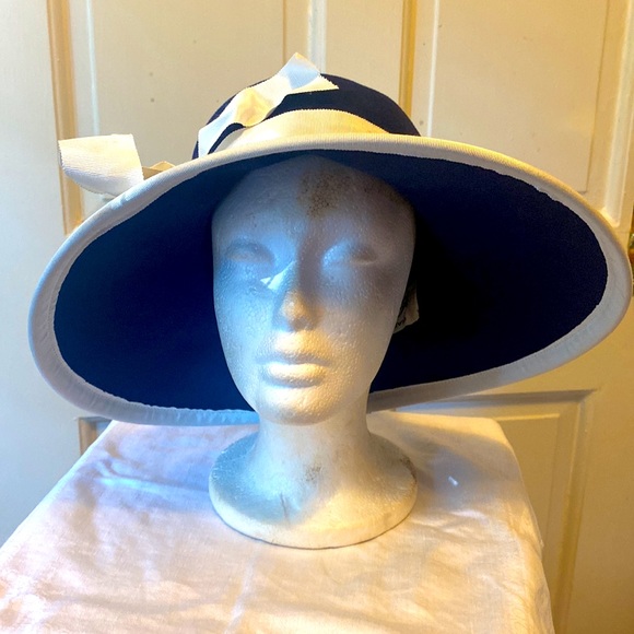 COPY - vintage Gabriel Amar for Frank Olive navy wool hat, wide white grosgrain… - Picture 3 of 5